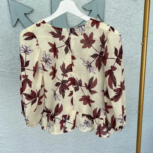 Review Moda Creme Floral Print Blouse by Review (Size M) - Picture 13 of 14